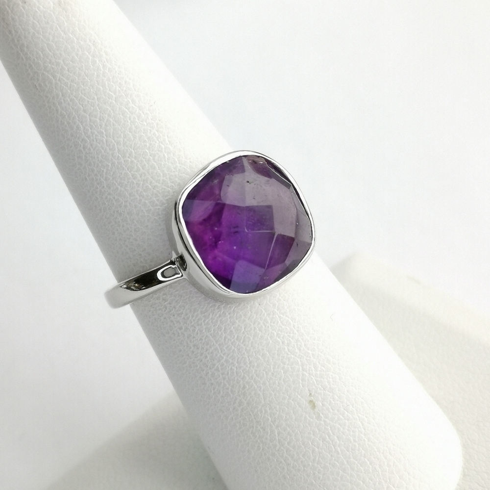 New  sterling silver  Amethyst ring size 9